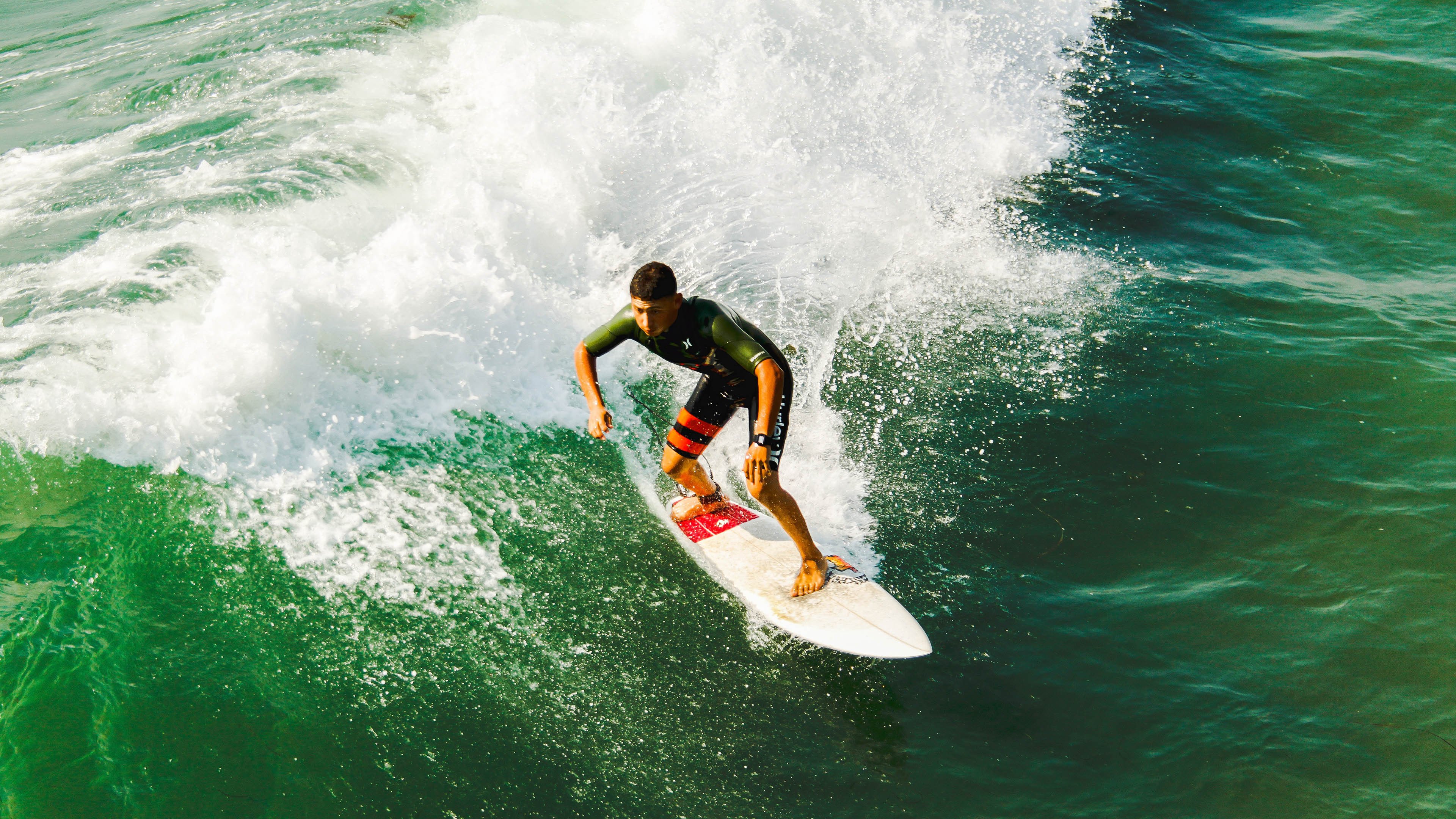 北京国安中场控制力增强，比赛节奏掌控自如，北京国安现场